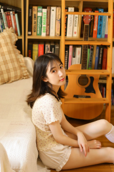 宝宝我想吃你胸前的兔兔奶糖